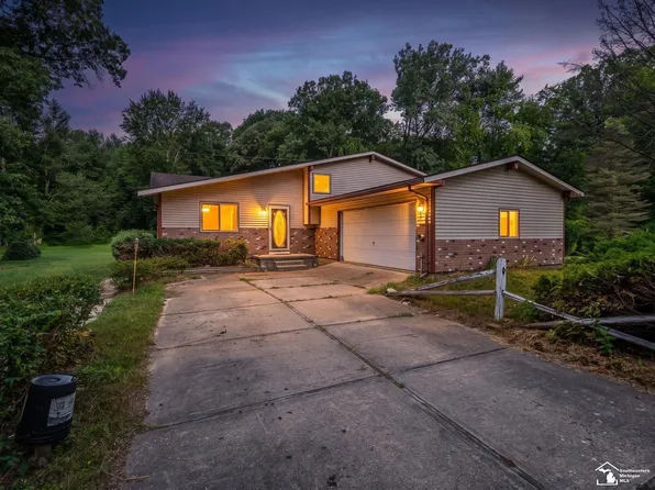 10191 Yensch Rd, Maybee, MI 48159