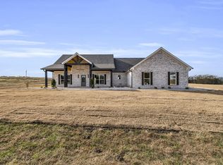 49 Billy Casper Dr, Columbus, MS 39701