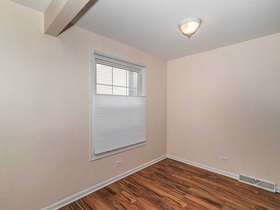 3rd image of 416 James Ct Unit B