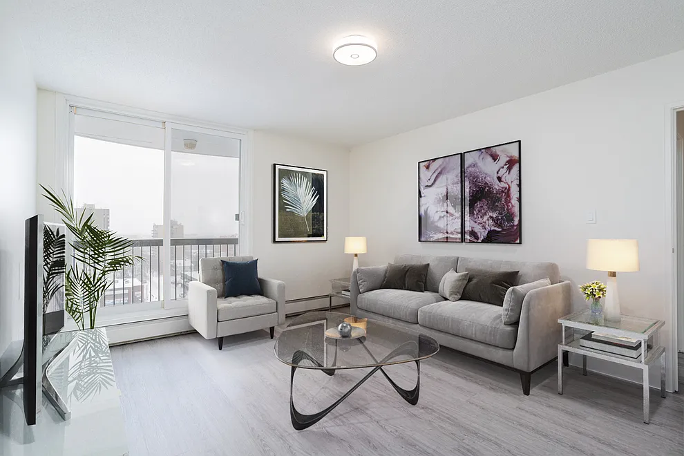 Deville Apartments — Photo 2