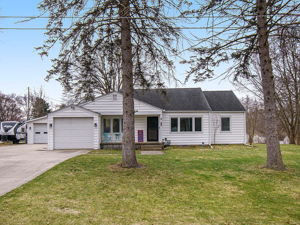 1st image of 26885 Barber St