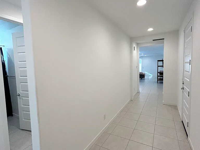 4037 S 93rd Dr — Photo 3