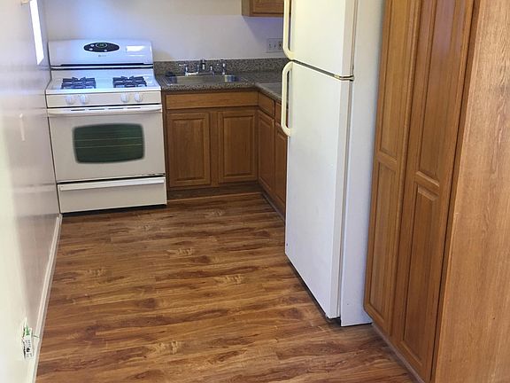 3rd image of 1219 Parker St APT B