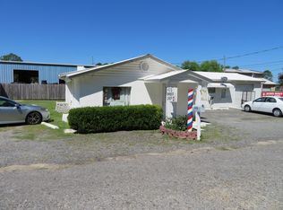 828 Falling Waters Rd, Chipley, FL 32428