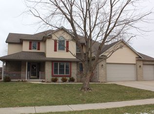 312 Keystone Dr, Chatham, IL 62629