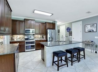 16293 Aberdeen Way, Naples, FL 34110