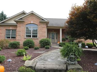 2160 Foxden Dr, Salem, OH 44460