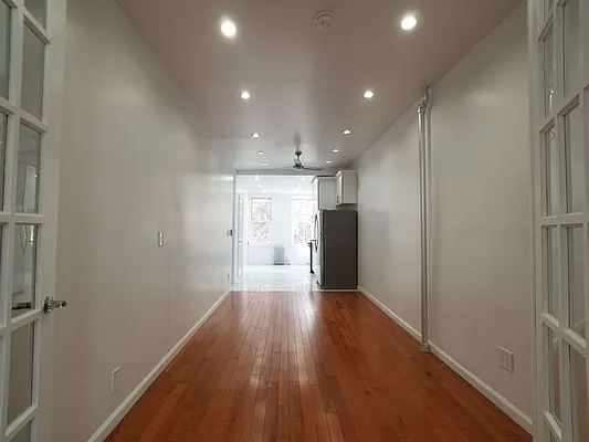 Rented by Compass | media 30