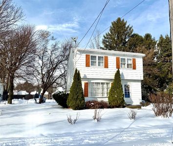 972 E 32nd St, Erie, PA, 16504