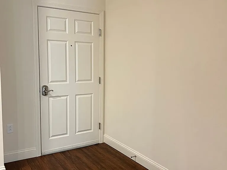 163 Bayberry Cir — Photo 6