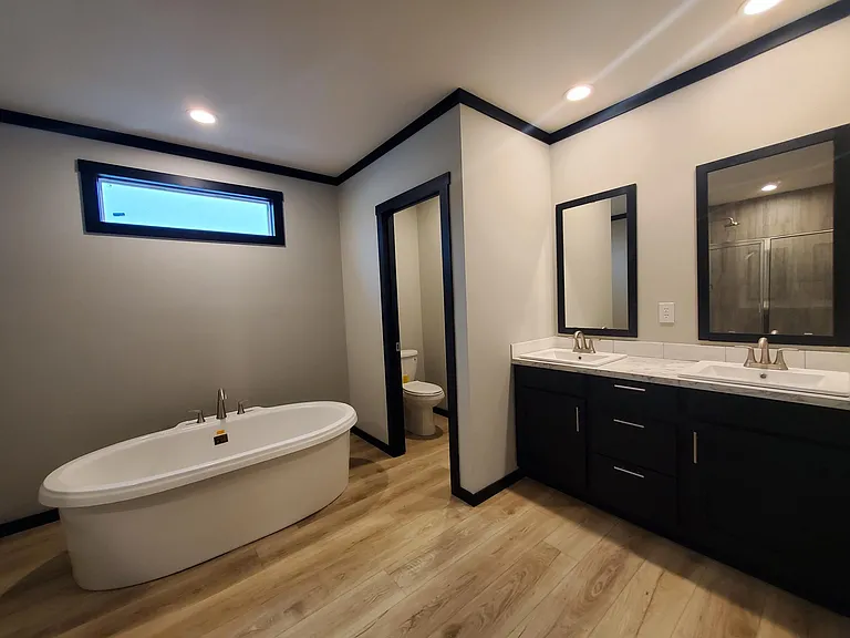 743 Chalet Ave — Photo 16