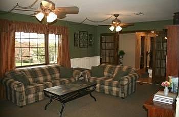 5th image of 3928 Shirley Dr