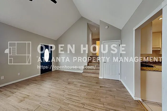 6017 Bordeau Walk SE — Photo 3