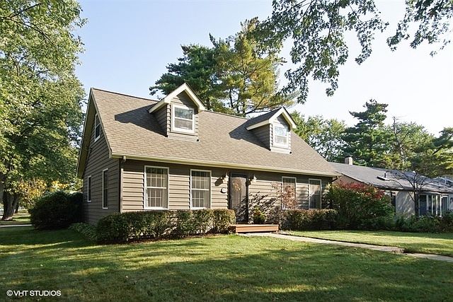 1st image of 448 W Meadow Ave