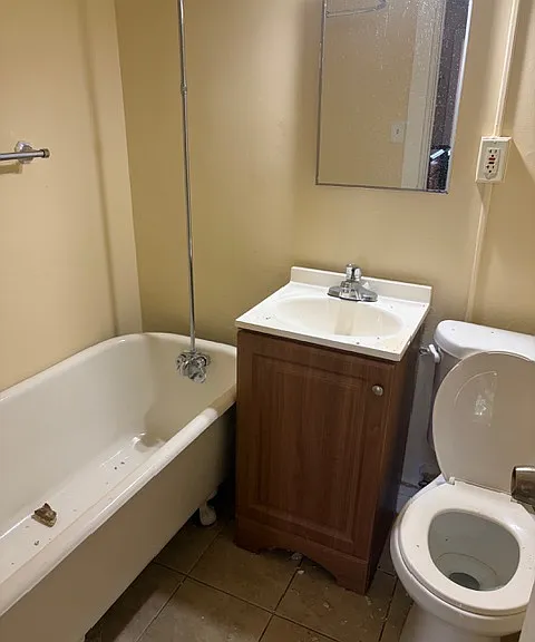 517 N Salina St #2 — Photo 9