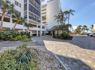 1100 Ben Franklin Dr APT 802, Sarasota, FL 34236