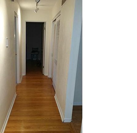4th image of 2518 Normandy Dr