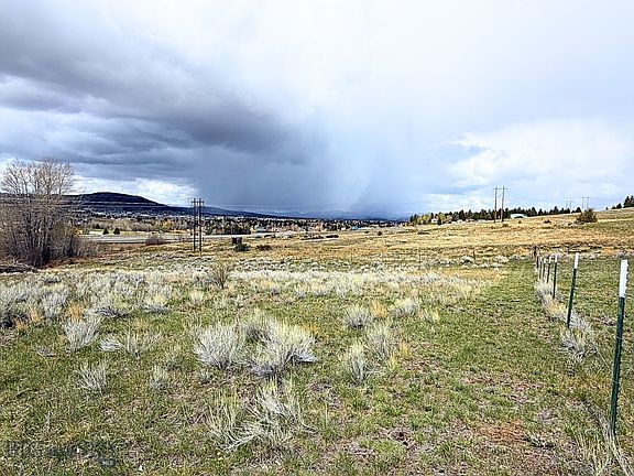 3rd image of Maude S Canyon Rd