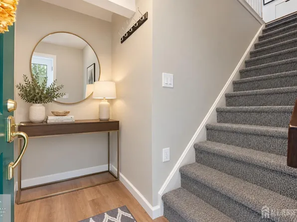 2508 Commons Dr, East Brunswick, NJ 08816