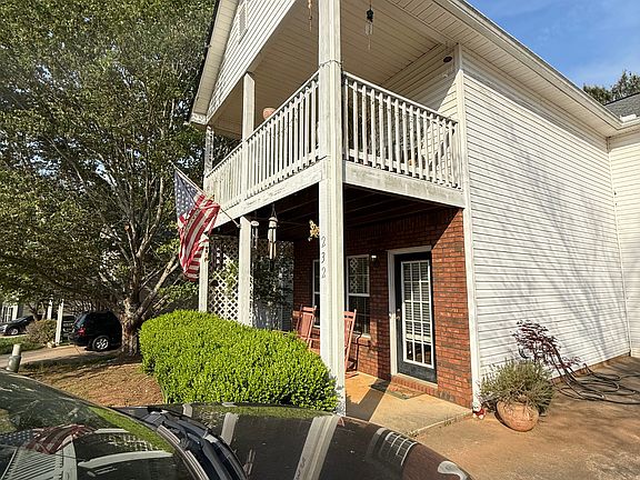 2nd image of 232 Milford Dr
