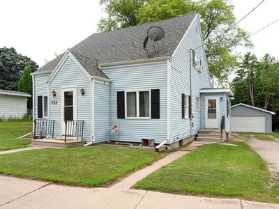 735 N 8th Ave, Sturgeon Bay, WI, 54235