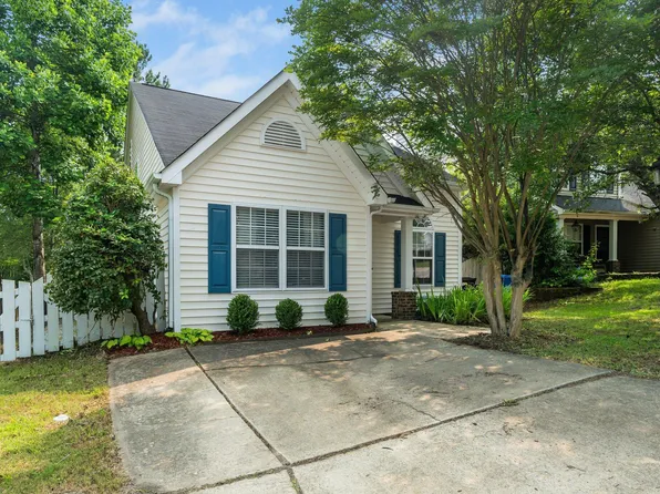 5006 Silhouette Dr, Durham, NC 27713