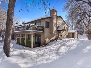 145 W Eagle Lake Dr, Maple Grove, MN 55369