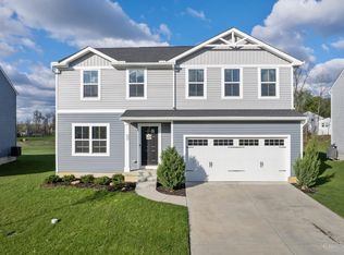 33 Cedarwood Dr, Amelia, OH 45102