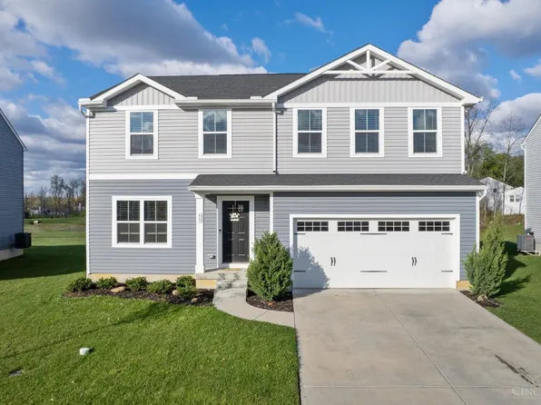 33 Cedarwood Dr, Amelia, OH 45102