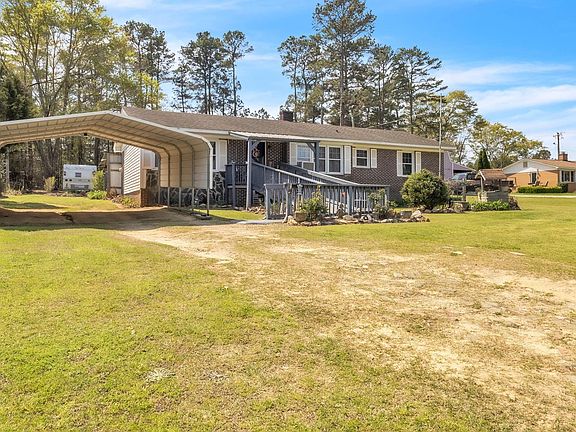 3rd image of 158 Lee Carey Rd