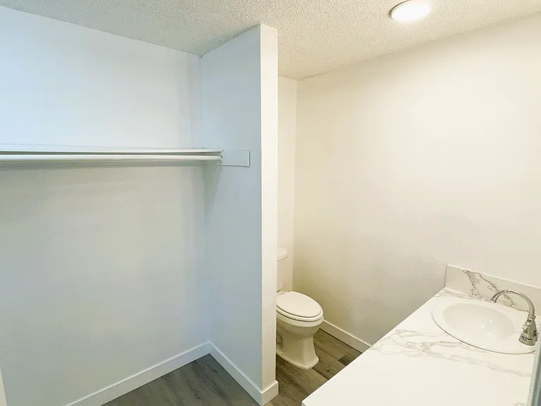 Casa Mar Vista Apartments — Photo 19