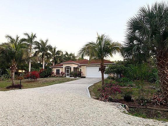 3rd image of 6199 Hodges Dr