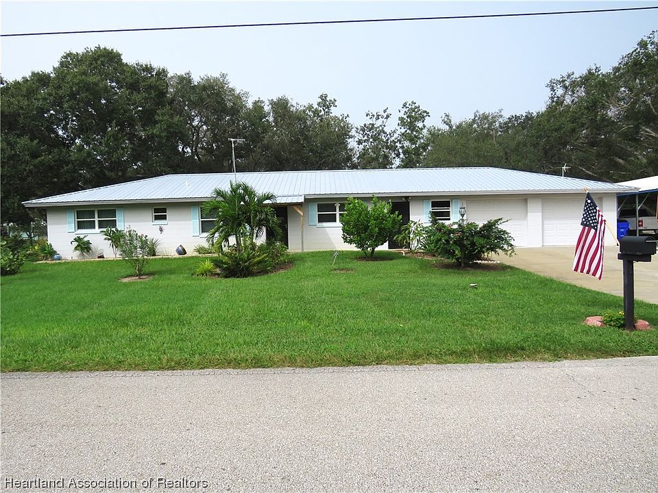 1st image of 334 Highlands Lake Dr