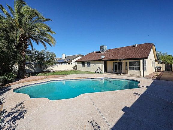 4th image of 3951 E Waltann Ln