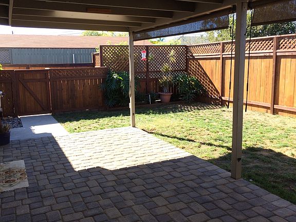 3rd image of 2558 Judson St