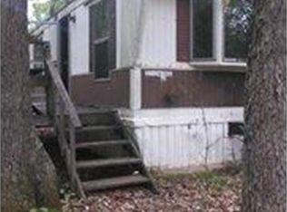 131 Greenleaf Dr, Houghton Lake, MI 48629