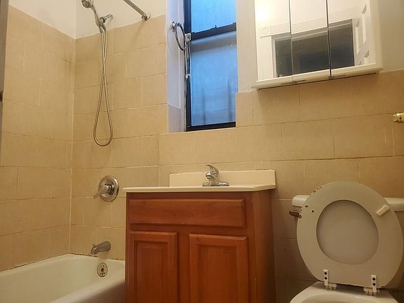 5th image of 661 W 171st St #55