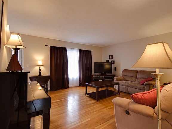 4th image of 2336 Breckenridge Ct