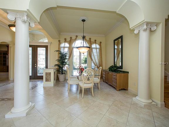 3rd image of 5304 Hunt Club Way