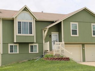 17380 S Agnes St, Gardner, KS 66030