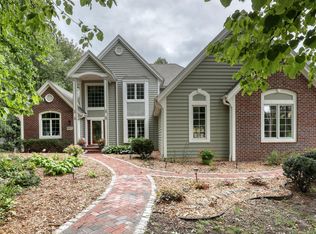 6810 N 112th Ct, Milwaukee, WI 53224