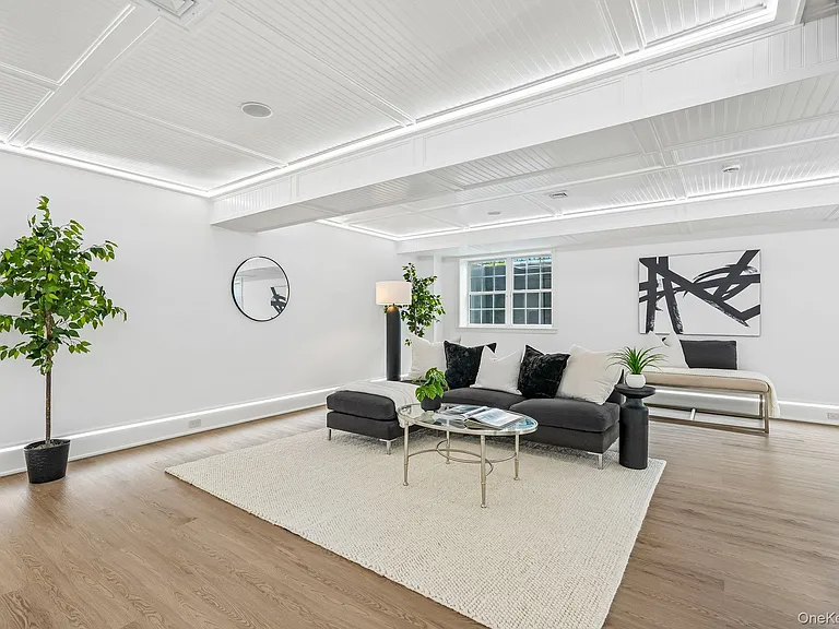 1707 Marie Ln — Photo 21