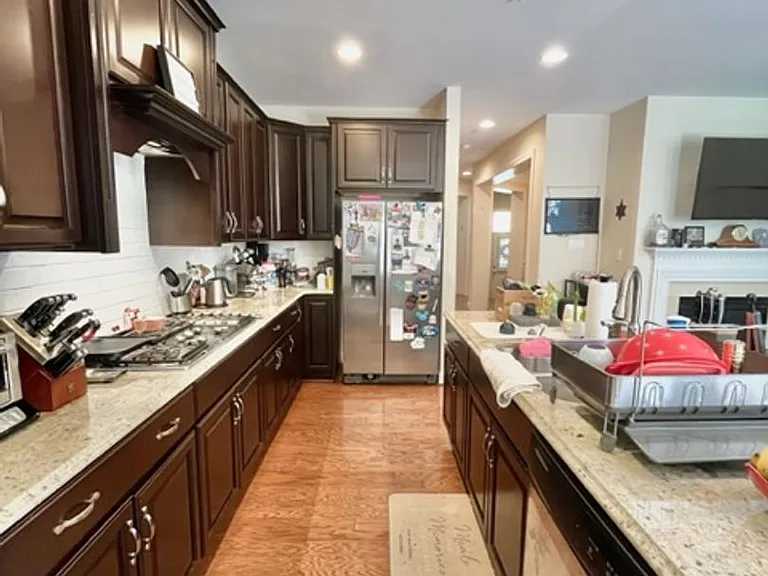 11217 Terrace Ln — Photo 4