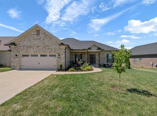 8728 Stuart Farm Ave, Bowling Green, KY 42104