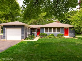 330 Richmond Ln, Crystal Lake, IL 60014