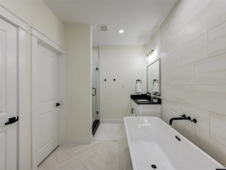 3406 Garapan St #A — Photo 33