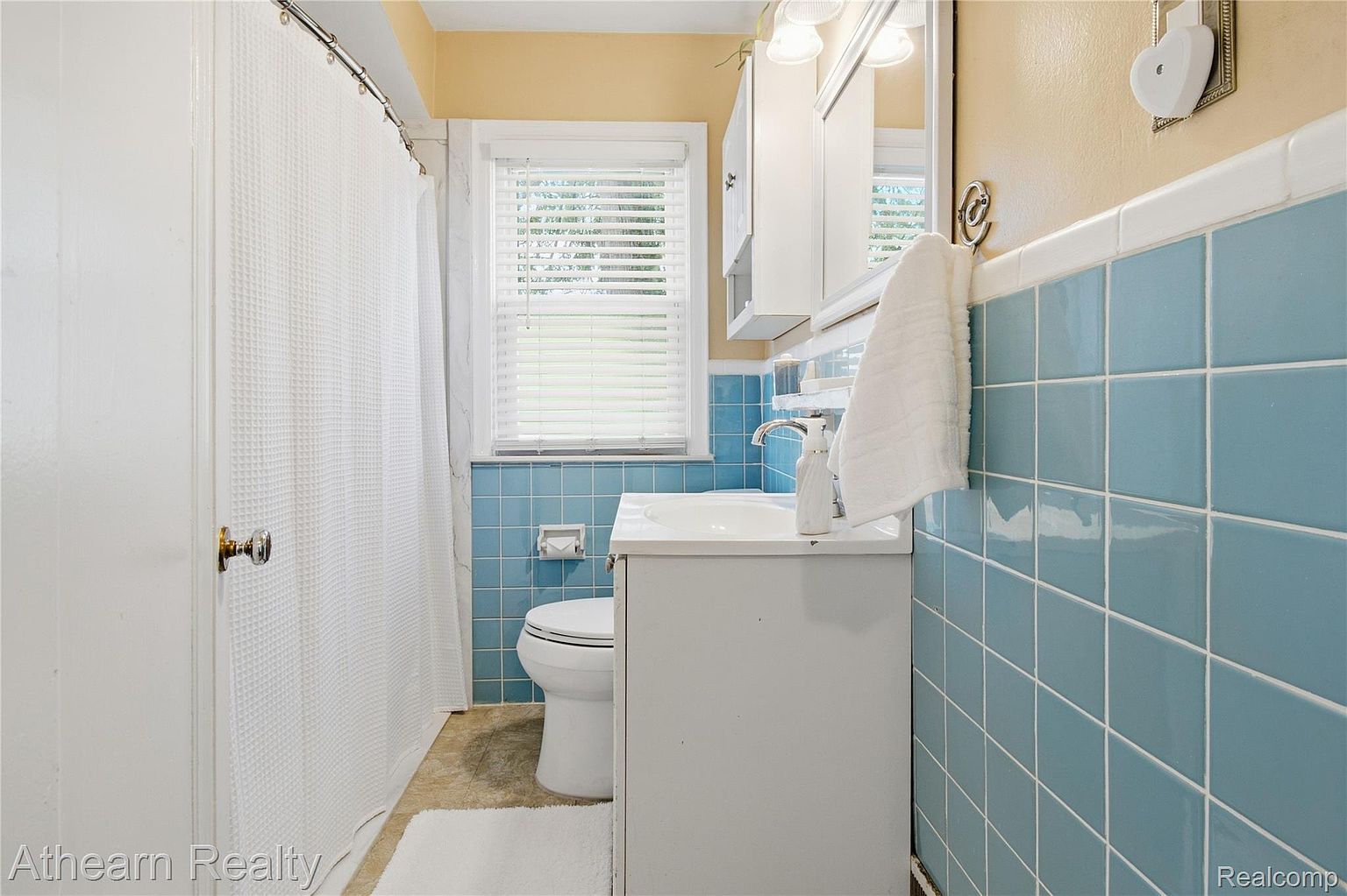 14050 Wales Ave, photo 17