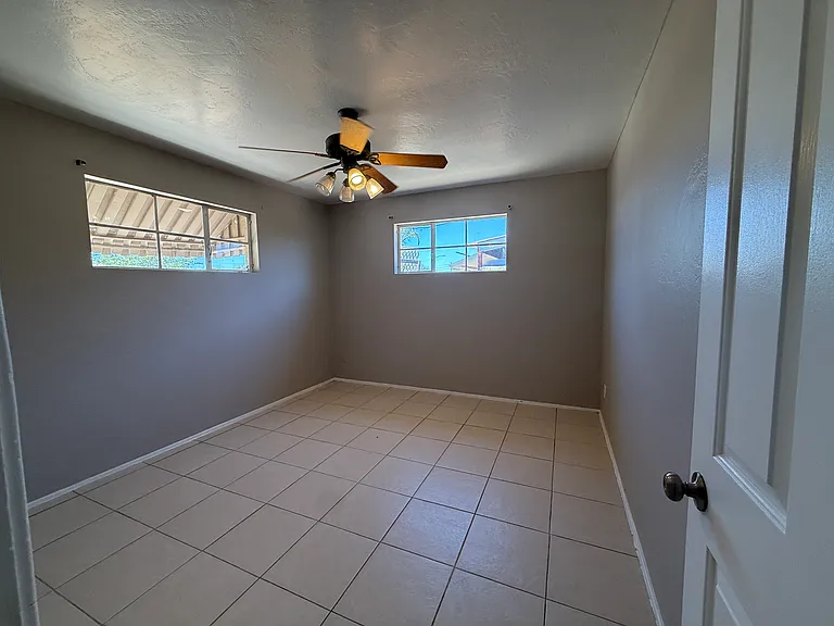 8116 N 29th Dr — Photo 14