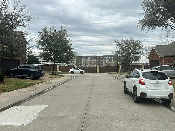 4th image of 513 Eastland Dr