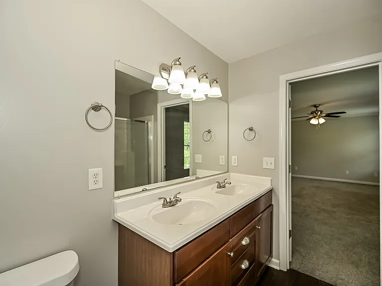 1016 Solomon Ln — Photo 13